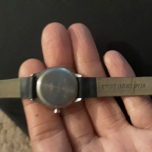 WATCHES..TIMEPIECE COLLECTORS..9 Watches total..ASSORTED BRANDS/ STYLES.. - Picture 11 of 16